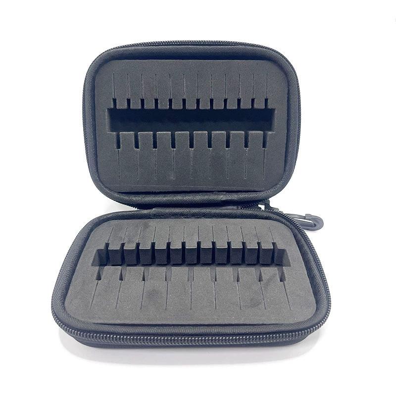 Коробка для хранения спиннеров и рыболовных крючков из ЭВА-материала.